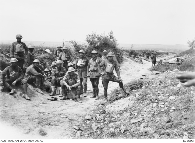 Australian and American troops during the battle of Hamel (Australian War Memorial)